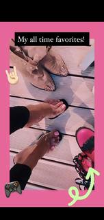 Alina Ceusan feet photo 4