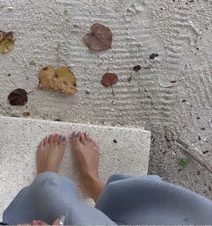 Alina Ceusan feet photo 14