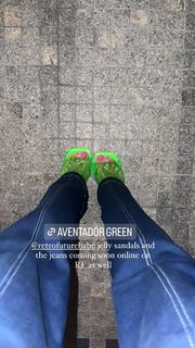 Alina Ceusan feet photo 8