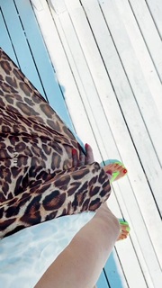Alina Ceusan feet photo 1