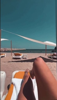 Alina Ceusan feet photo 8
