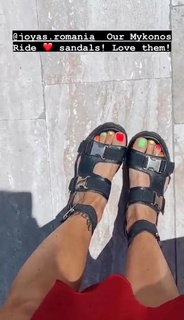 Alina Ceusan feet photo 15