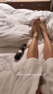 Alina Ceusan feet photo 13