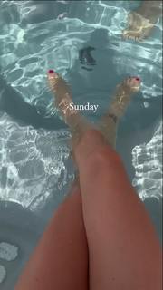 Alina Ceusan feet photo 12