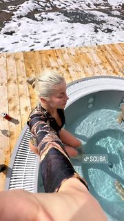Alina Ceusan feet photo 10