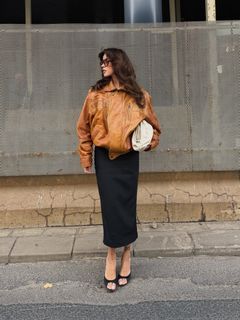 Alina Ceusan feet photo 8