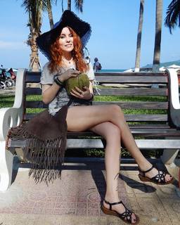 Alina Gingertail feet photo 16