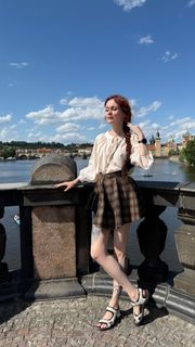 Alina Gingertail feet photo 3