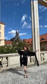 Alina Gingertail feet photo 1