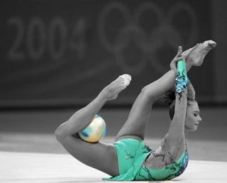Alina Kabaeva feet photo thumbnail