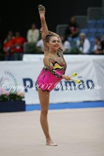 Alina Kabaeva feet photo thumbnail