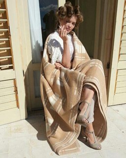 Alina Lanina feet photo thumbnail