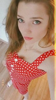 Alina Lanina feet photo thumbnail