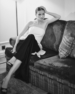Alina Lanina feet photo thumbnail