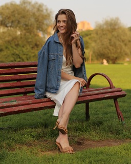 Alina Lanina feet photo thumbnail