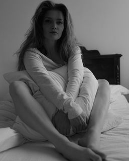Alina Lanina feet photo thumbnail