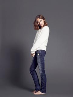 Alina Levshin feet photo 3
