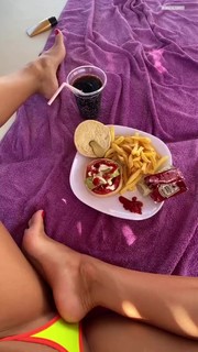 Alina Lobacheva feet photo thumbnail