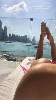 Alina Lobacheva feet photo thumbnail