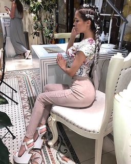 Alina Lobacheva feet photo thumbnail