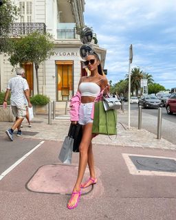 Alina Lobacheva feet photo thumbnail