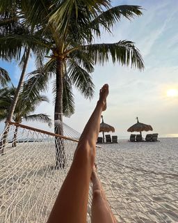 Alina Lobacheva feet photo thumbnail