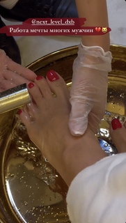 Alina Lobacheva feet photo thumbnail