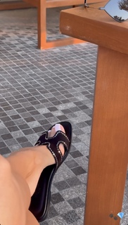 Alina Lobacheva feet photo thumbnail