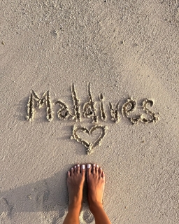 Alina Lobacheva feet photo thumbnail