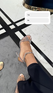 Alina Lobacheva feet photo thumbnail