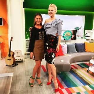 Alina Merkau feet photo thumbnail