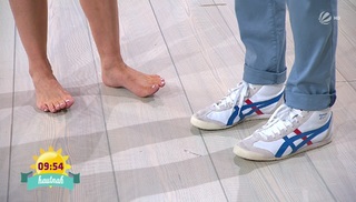 Alina Merkau feet photo thumbnail