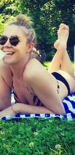 Alina Merkau feet photo thumbnail