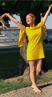 Alina Merkau feet photo thumbnail