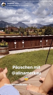 Alina Merkau feet photo thumbnail