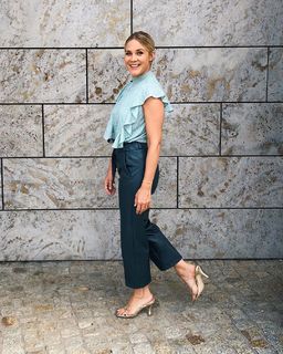 Alina Merkau feet photo thumbnail