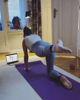 Alina Merkau feet photo thumbnail
