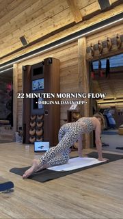 Alina Merkau feet photo thumbnail