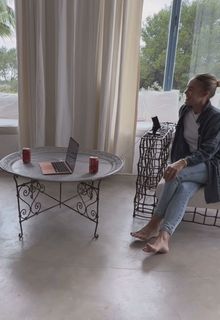 Alina Merkau feet photo thumbnail