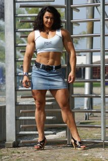 Alina Popa feet photo 1
