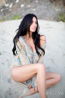 Alina Puscau feet photo 2