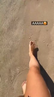 Alina Zagitova feet photo thumbnail