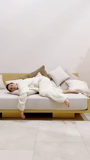 Alina Zagitova feet photo thumbnail