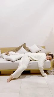 Alina Zagitova feet photo thumbnail