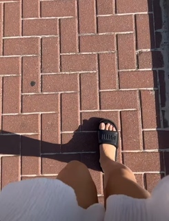 Alina Zagitova feet photo thumbnail