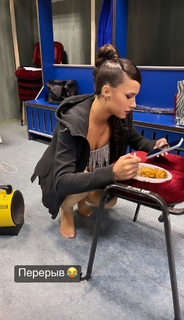 Alina Zagitova feet photo thumbnail