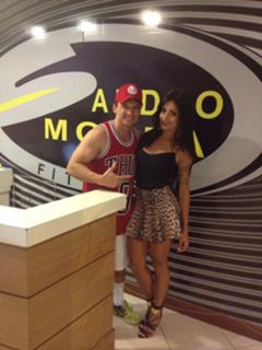 Aline Campos feet photo thumbnail