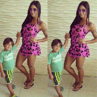 Aline Campos feet photo thumbnail