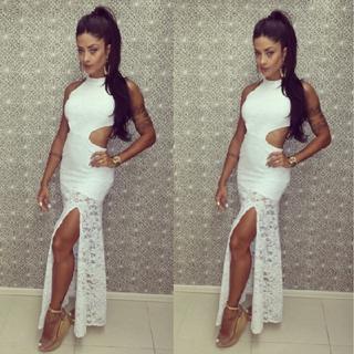 Aline Campos feet photo thumbnail