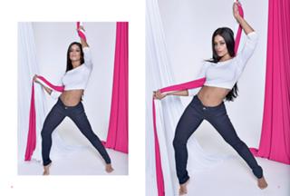 Aline Campos feet photo thumbnail